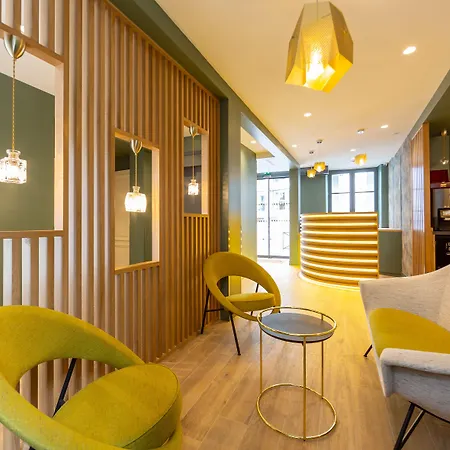 Logis 15 Montparnasse Hotel 4*