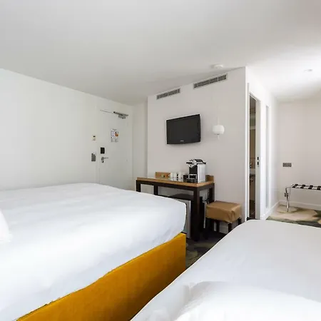 Logis 15 Montparnasse 4* Parigi