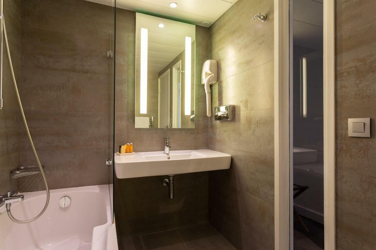 15 Montparnasse Hotel Parigi