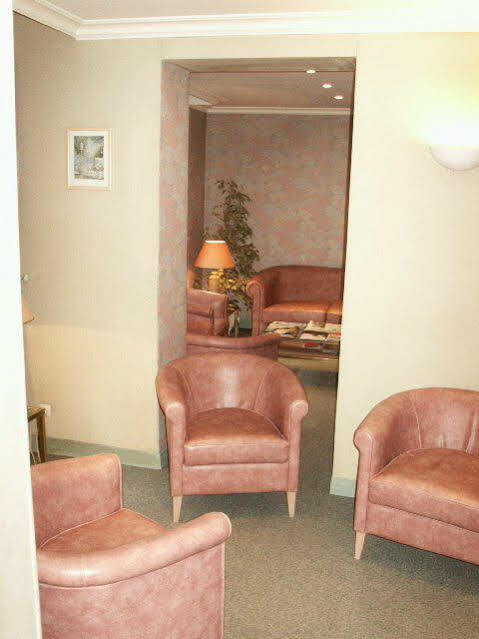 Logis 15 Montparnasse 4* Parigi